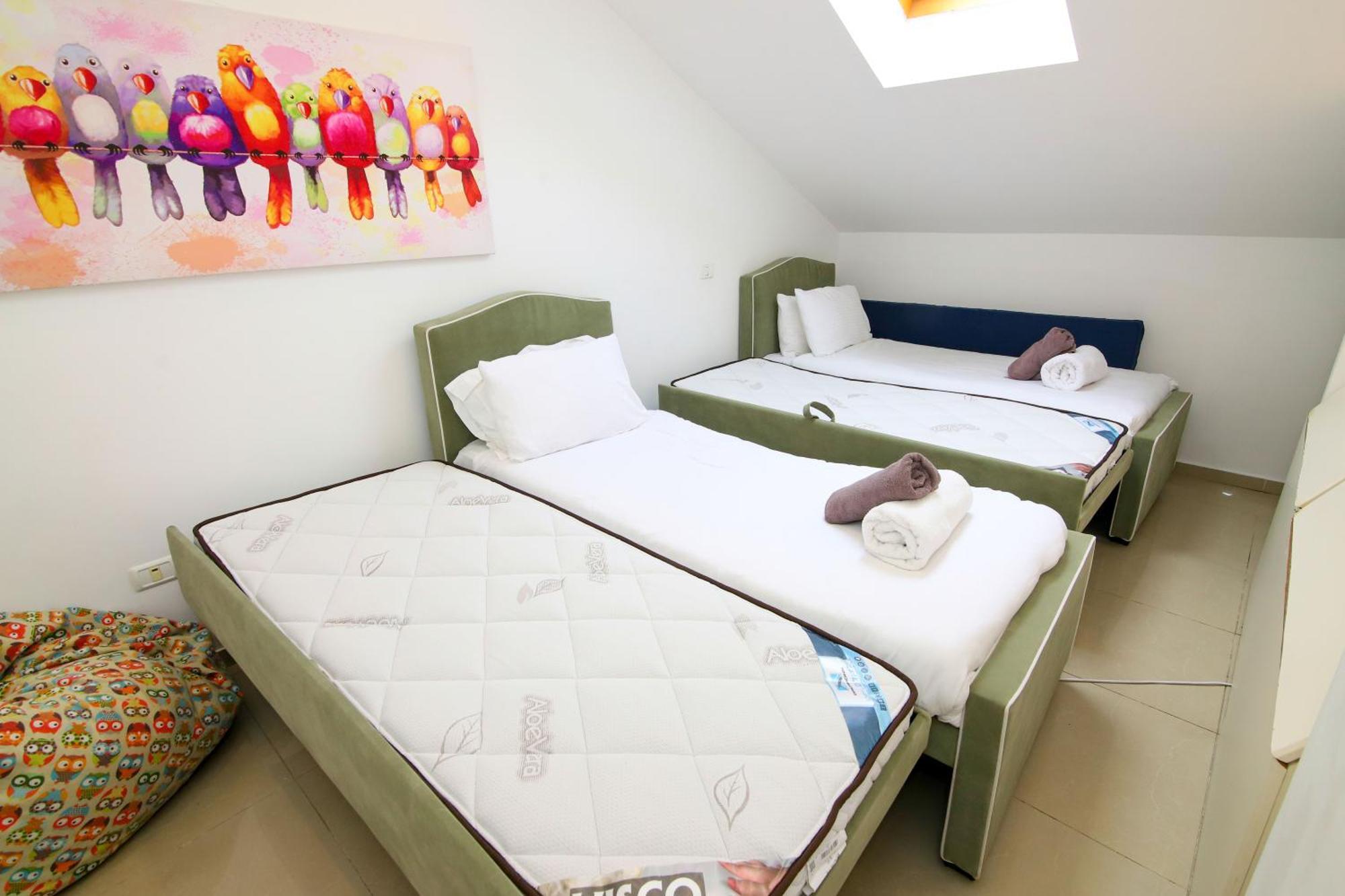 Saidoff, Amazing 4 Bedroom 3 Bath In City Center, Pool, Parking!!! Jerusalem Exterior photo